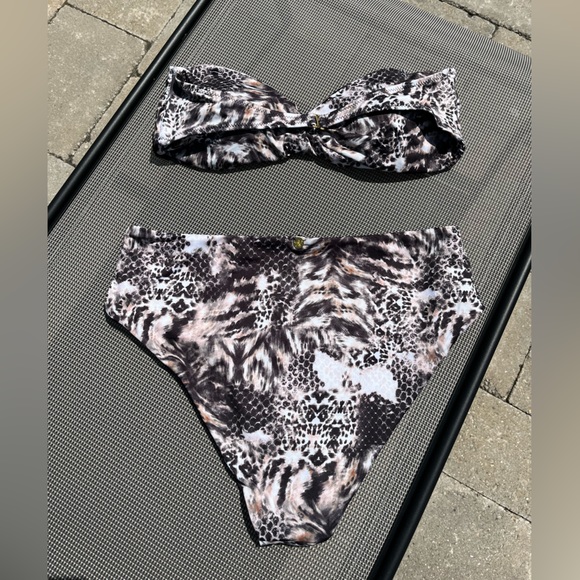 Women’s Quint Soul 2pc Reversible Bottom Bikini - Picture 6 of 14